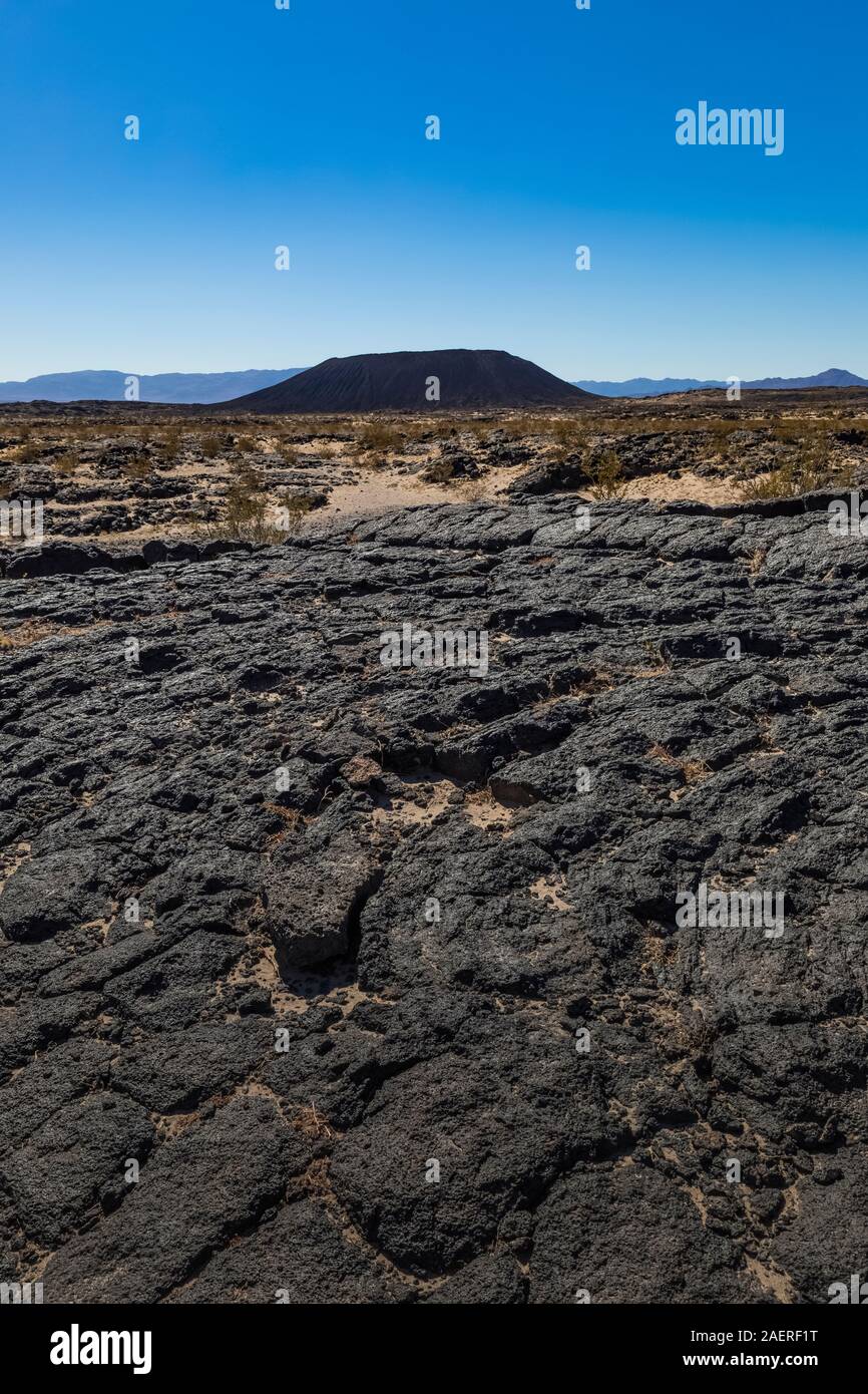 Amboy Krater, ein BLM-verwalteten National Natural Landmark entlang der Route 66 in Kalifornien, USA Stockfoto