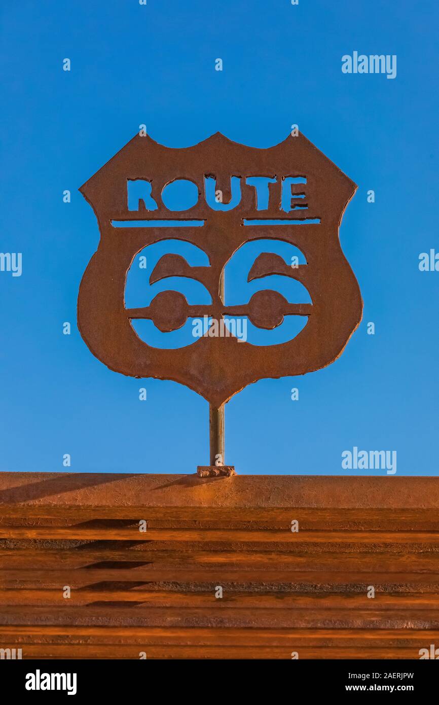 Metall Schild an einer Raststätte entlang der Route 66 in Kalifornien, USA Stockfoto