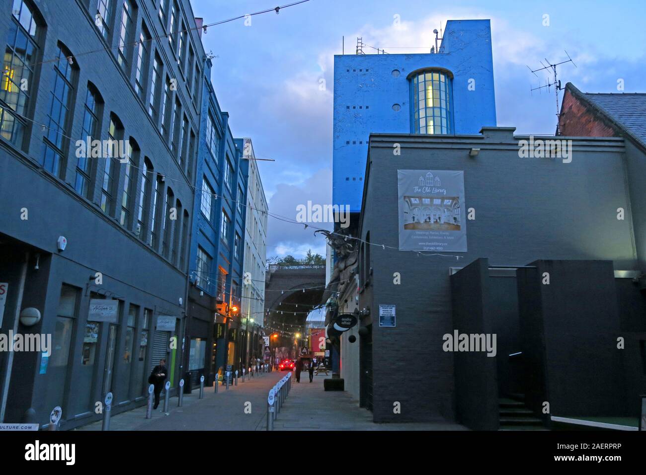 The Old Library - Zellig Custard Factory, Gibb St, Deritend, Birmingham, West Midlands, England, Großbritannien, B9 4AT, Abend, in der Dämmerung Stockfoto