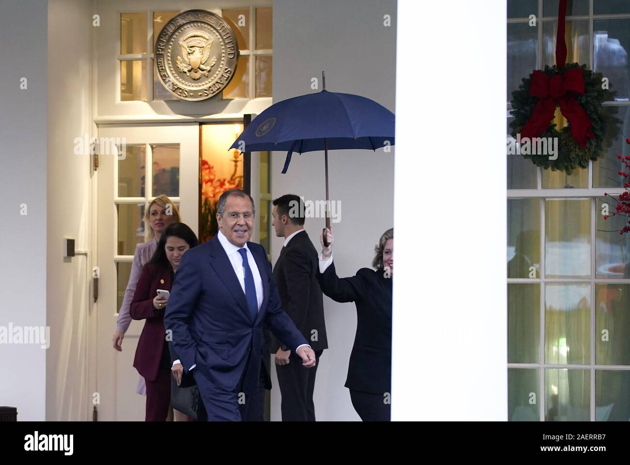 Washington, United States. 10 Dez, 2019. Russlands Außenminister Sergej Lawrow reist das Weiße Haus nach einem Treffen mit Präsident Donald Trump, im Weißen Haus in Washington, DC am Dienstag, 10. Dezember 2019. Foto Baby Kevin Dietsch/UPI Quelle: UPI/Alamy leben Nachrichten Stockfoto