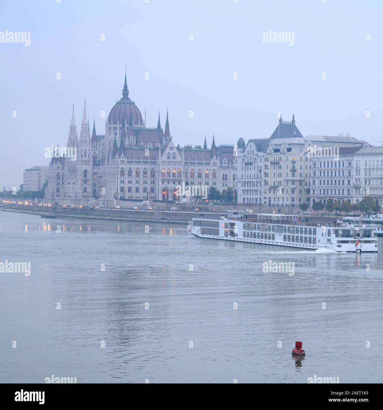 Budapester Parlament derzeit das größte Gebäude in Ungarn. Stockfoto