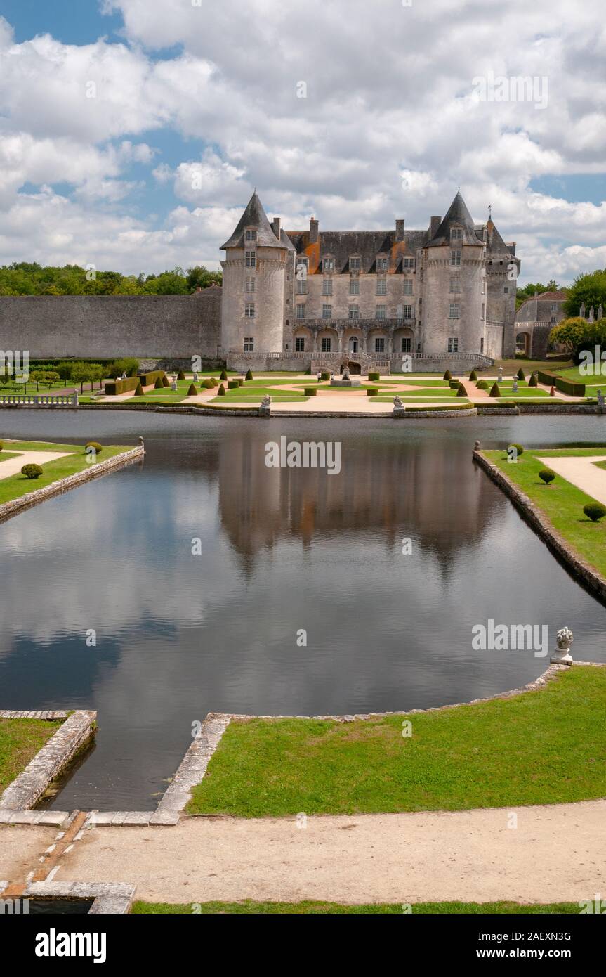 La Roche Courbon Schloss und Gärten, Denkmalgeschützt, Saint-Porchaire, Charente-Maritime (17), Nouvelle-Aquitaine Region, Frankreich Stockfoto