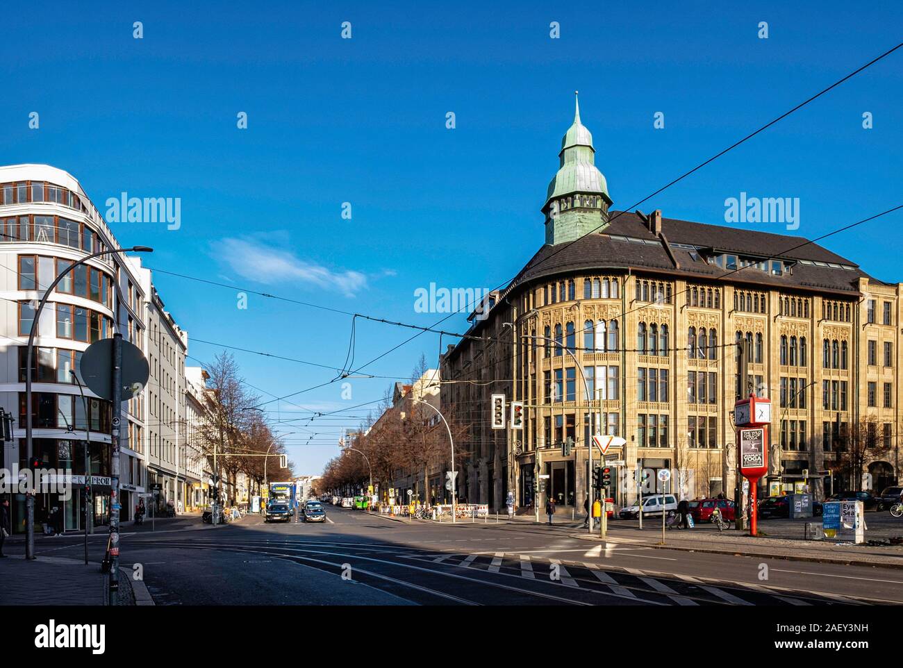 Ehemaliges Kaufhaus Jandorf. Historische Gebäude aus dem frühen 20. Jahrhundert beherbergt heute das Daimler-Benz-Joint Venture "Jetzt" im Mitte-Berlin. Stockfoto