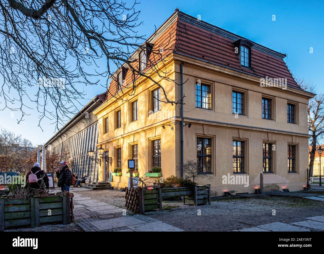 Die Kleine Orangerie Cafe und Teestube in der Orangerie im Schloss Charlottenburg in Berlin. Stockfoto