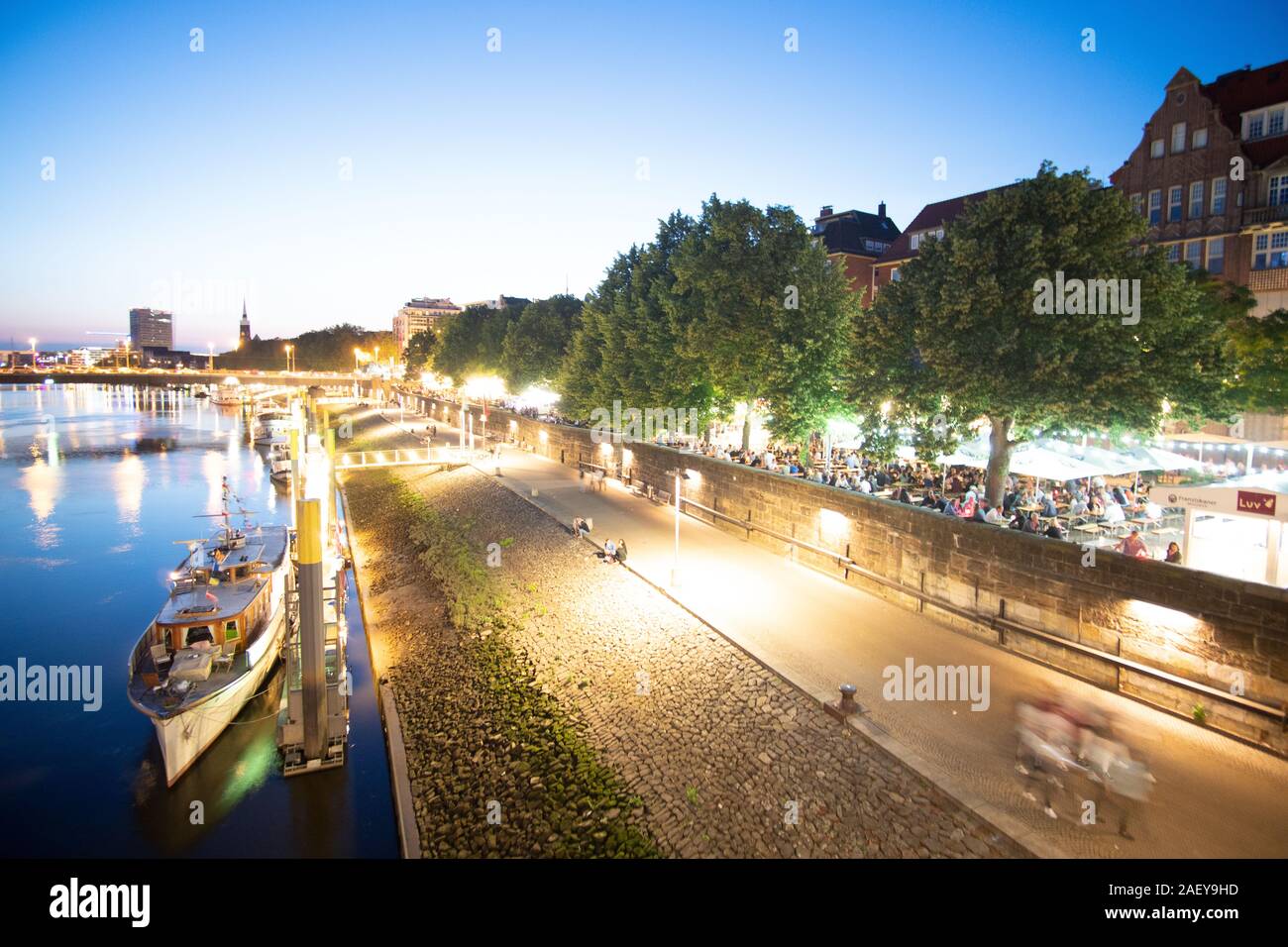 Schönen Bremen Schlachte an der Weser bei Nacht Stockfoto