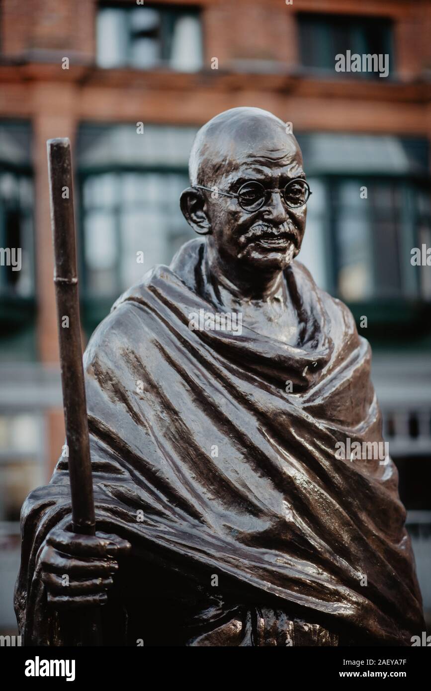 Mahatma Gandhi Statue. Cathedral Yard. Manchester. Stockfoto