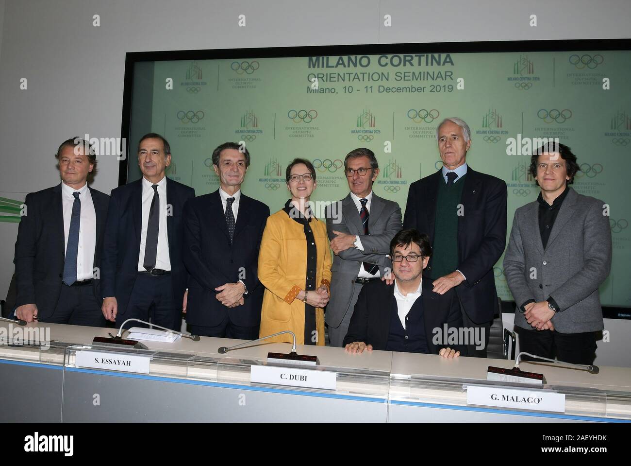 Mailand, Italien. 11 Dez, 2019. Mailand, IOC & Mailand Cortina Delivery Partner Kick Off Meeting im Bild: Gianpietro Ghedina Bürgermeister von Cortina, Giuseppe Sala Bürgermeister Mailand, Attilio Fontana Präsident der Region Lombardei, Sari Essayah Koordinierung der Kommission von Milan-Cortina 2026, Christophe Most, Executive Director der Olympischen Spiele des IOC, Giovanni Malagò Präsident des CONI, Vincenzo Novari CEO der Olympischen Spiele 2026, Luca Pancalli Präsident der Italienischen Paralympic Committee Credit: Unabhängige Fotoagentur/Alamy leben Nachrichten Stockfoto