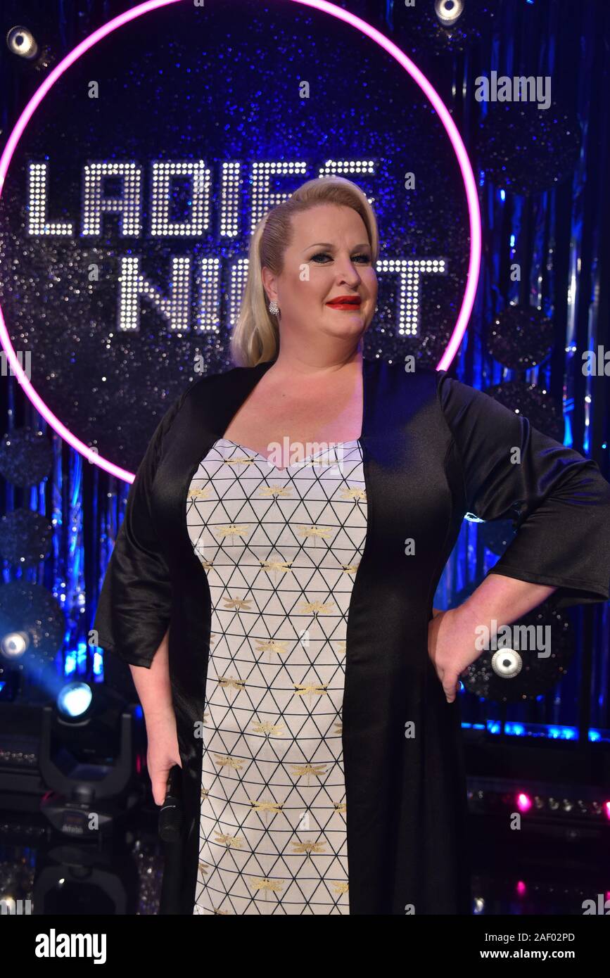 Köln, Deutschland. 10 Dez, 2019. Der Entertainer und Moderator Daphne de Luxe ist ein Gast in