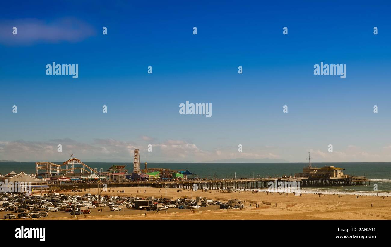 Los Angeles, USA, März 2019, Panorama von Santa Monica Pier und Strand Stockfoto