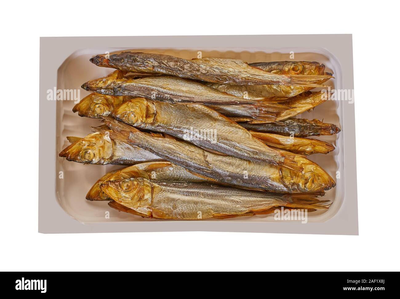 Geräucherter Fisch in der Verpackung auf weißem Hintergrund isoliert Stockfoto