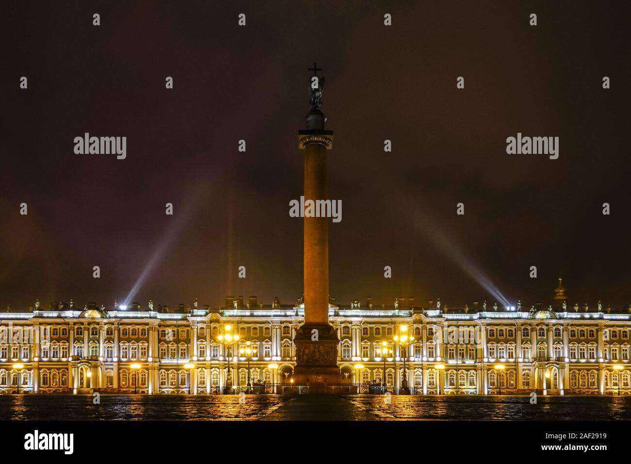 St. Petersburg, Russland Schlossplatz und die Eremitage. | Verwendung weltweit Stockfoto