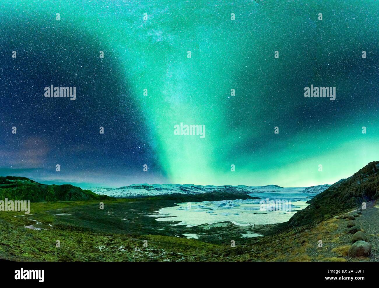 Aurora Borealis und der Milchstraße, Hoffellsjokull Gletscher, Island Stockfoto