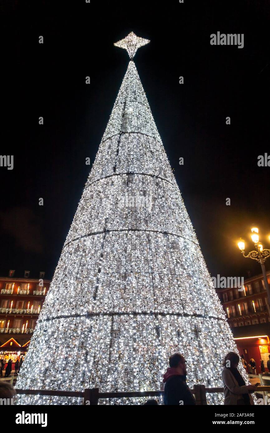 Madrid weihnachtsbeleuchtung Fotos und Bildmaterial in hoher Auflösung Alamy