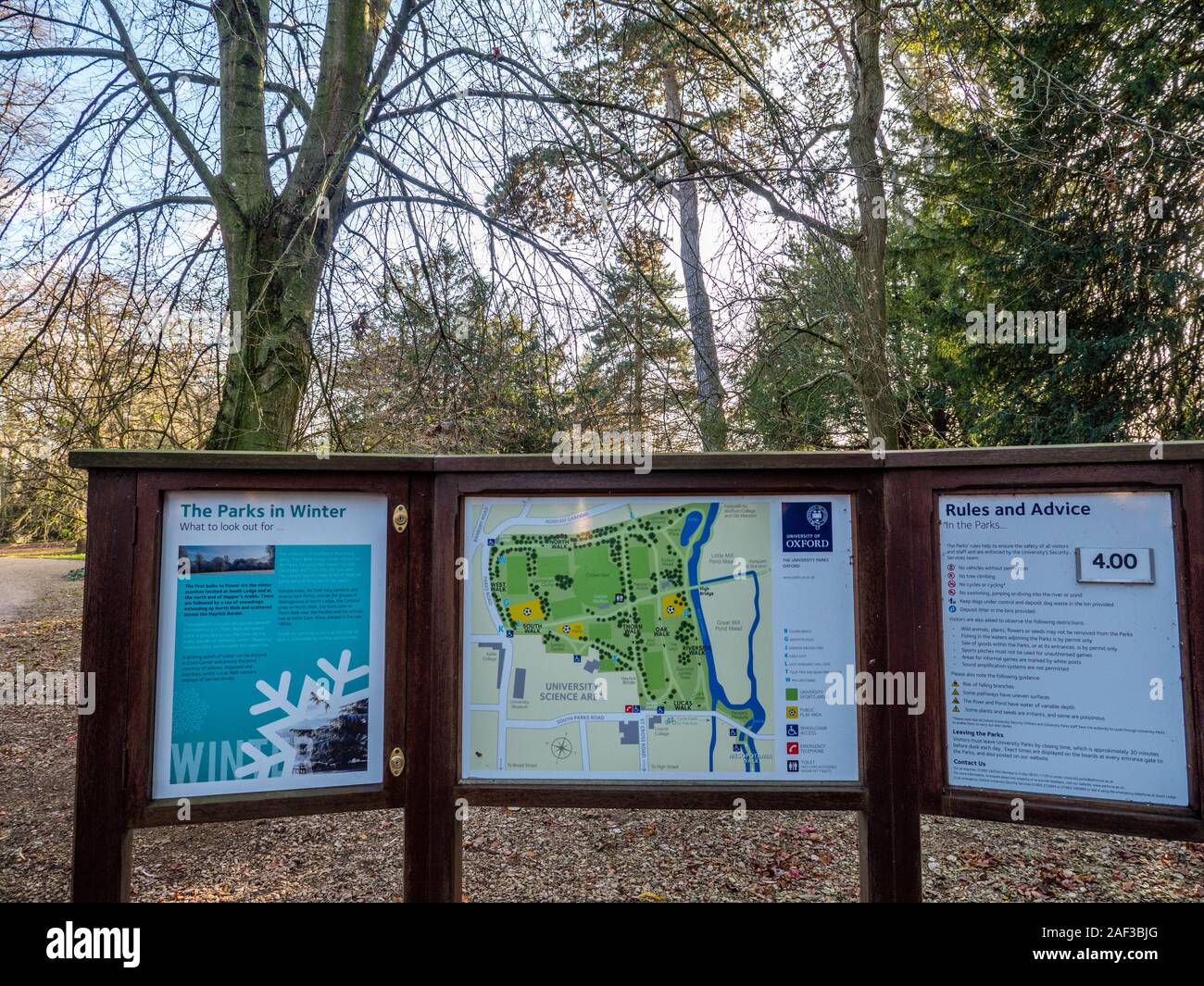 Die Parks im Winter Zeichen, Universität Parks, Oxford, Oxfordshire, England, UK, GB. Stockfoto