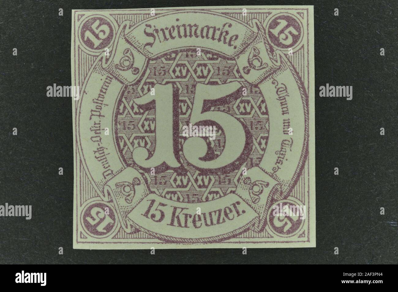 Alte deutsche Briefmarke (Thurn und Taxis) 15 Kreuzer ab 1859 Stockfoto