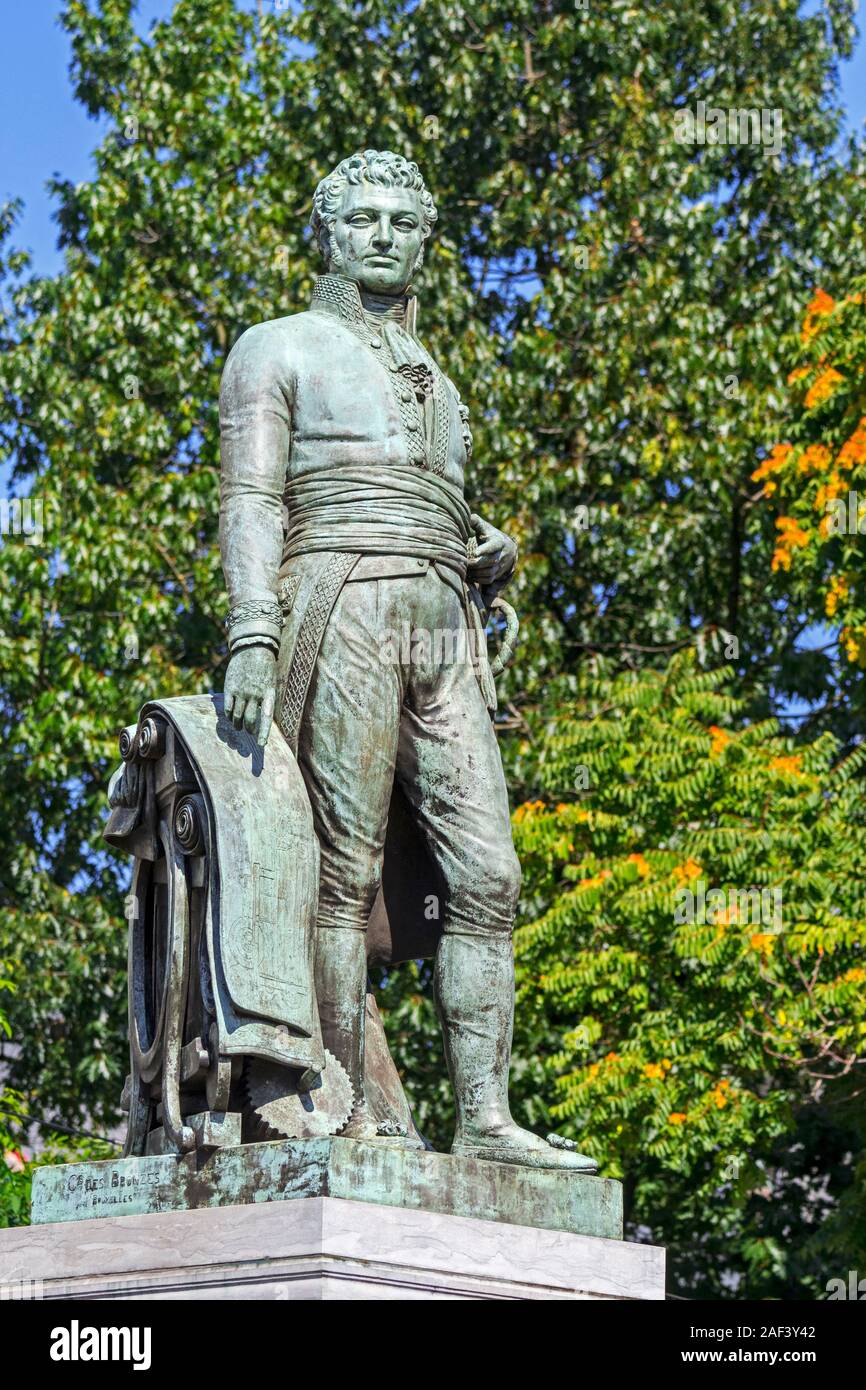 Statue von Lieven Bauwens, belgischer Unternehmer und Industriellen Spion, ein Spinning Mule auf dem Europäischen Kontinent gebracht, Gent, Ostflandern, Belgien Stockfoto