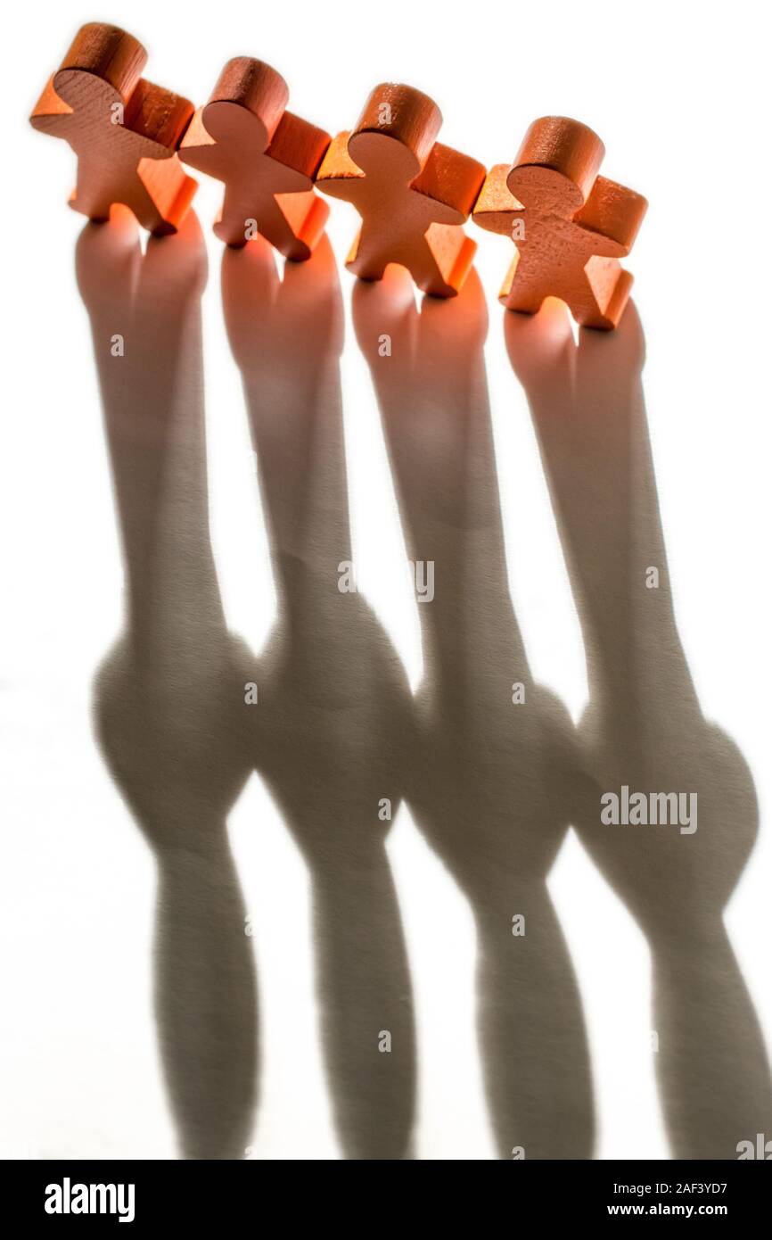 Schatten einer Menschenkette als Hintergrund Stockfoto