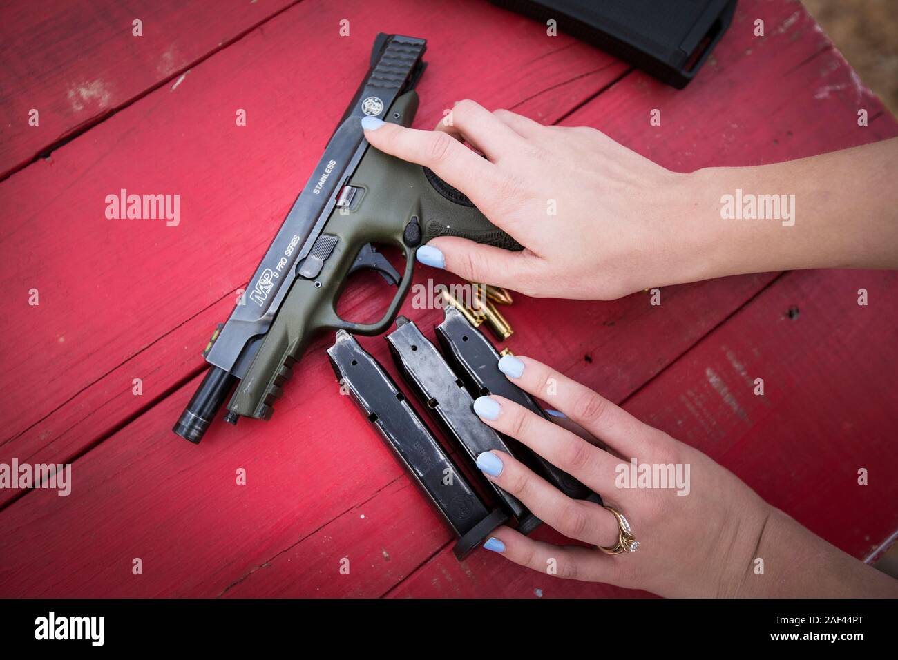Stahl, Ziele auf eine Waffe in South Georgia. Stockfoto