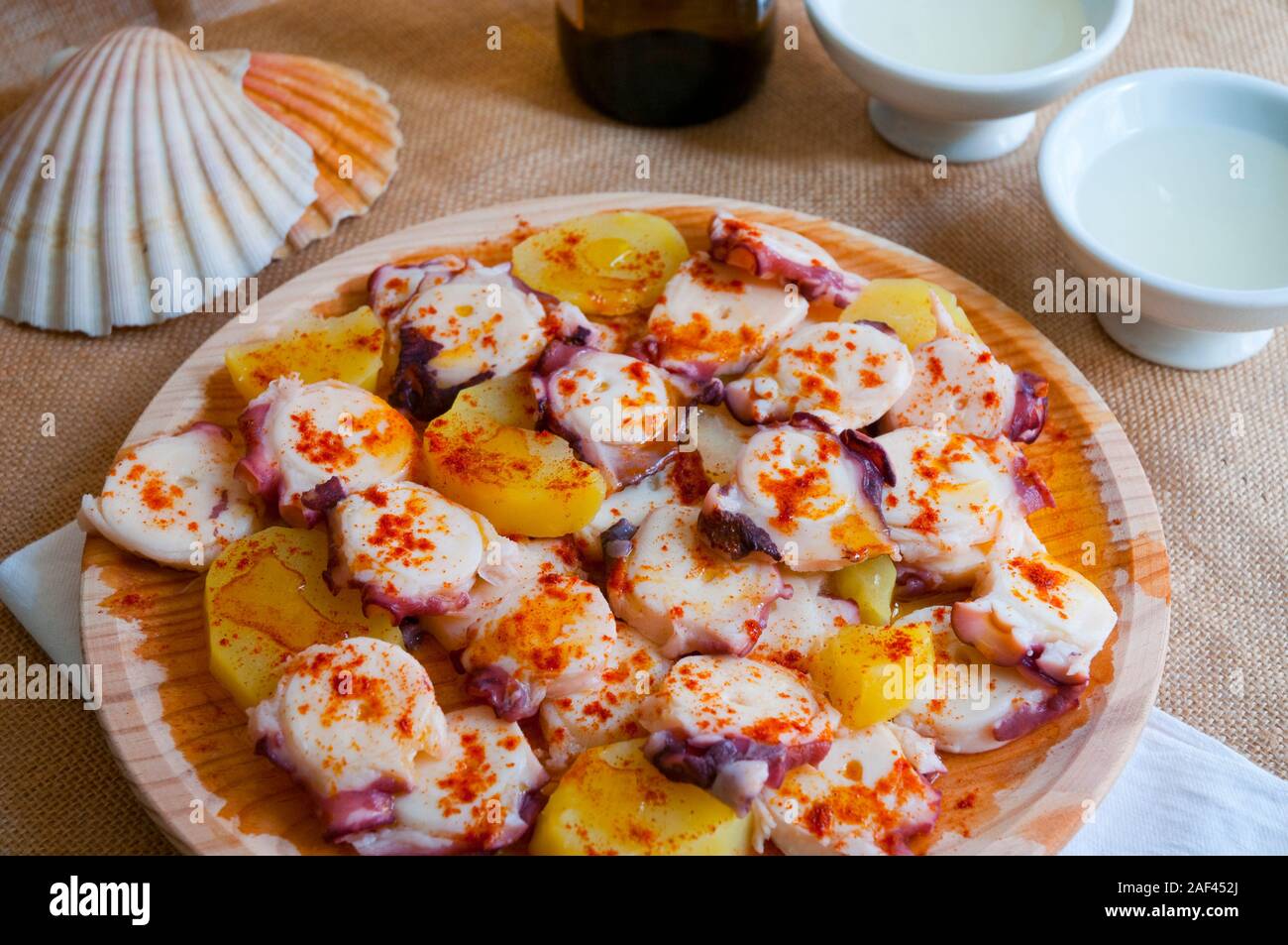 Pulpo Wein ein Feira und Ribeiro. Galicien, Spanien. Stockfoto