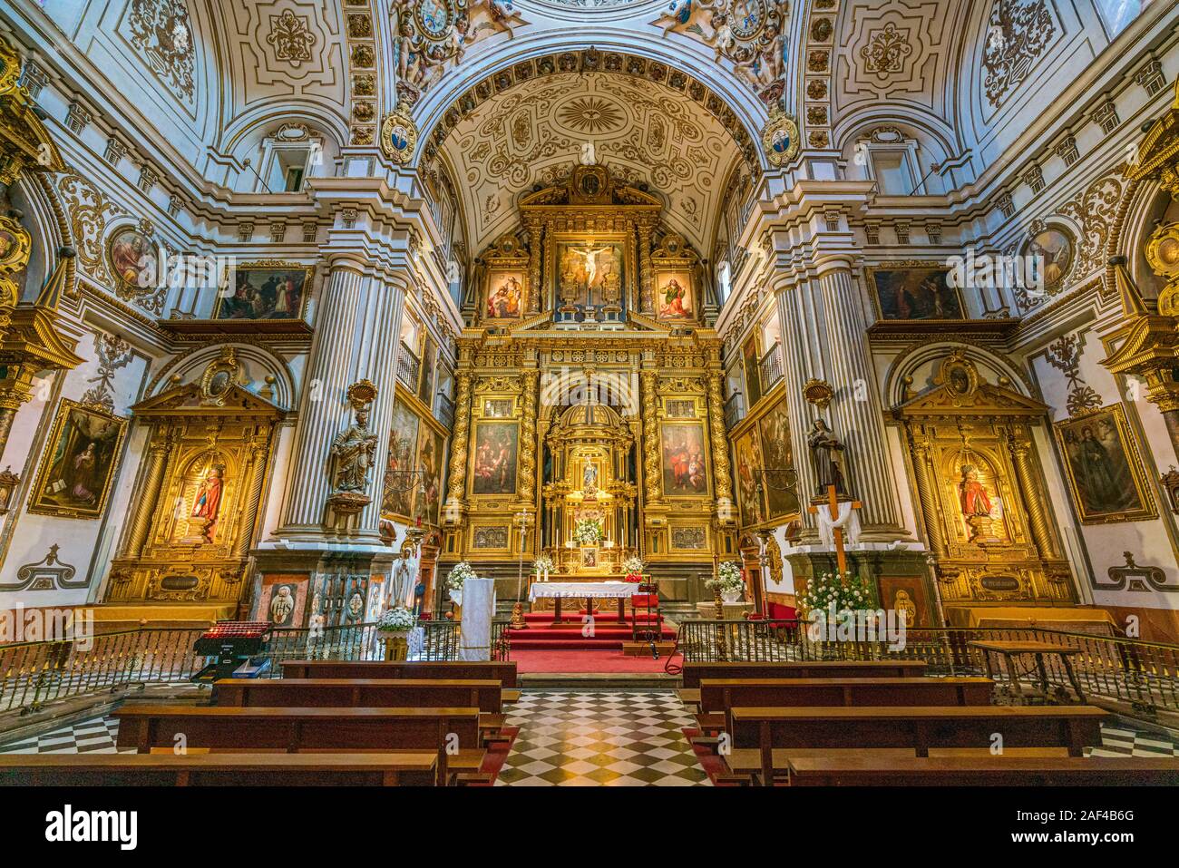 Die wunderschöne Kirche von Santos Justo y Pastor in Granada. Andalusien, Spanien. Juni -04-2019 Stockfoto