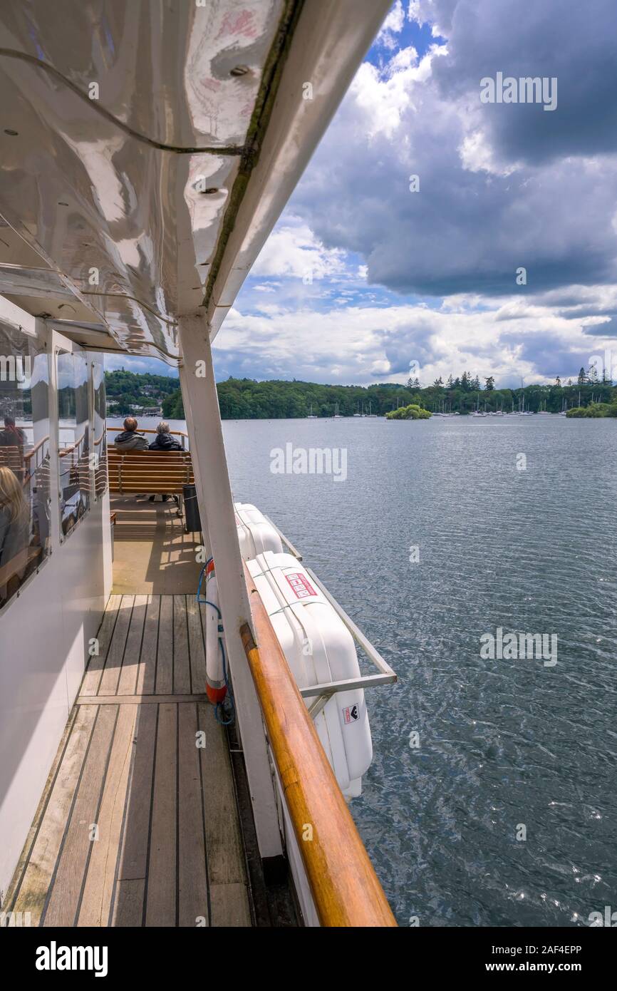 Windermere Fähre Tour in Lake District National Park, Großbritannien Stockfoto