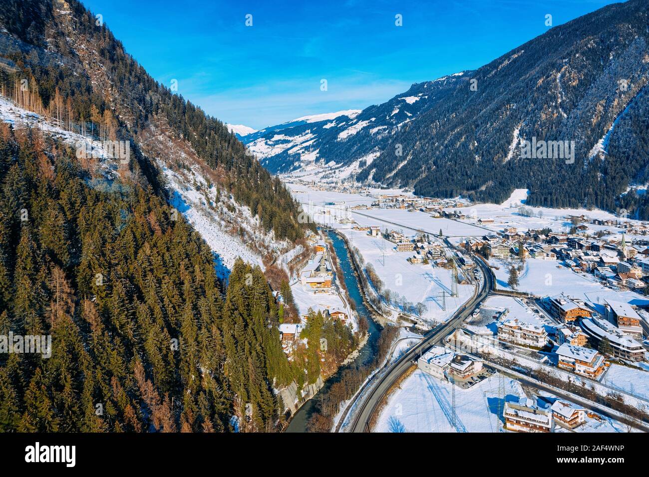 Panorama der Skiort Mayrhofen und Ziller Österreich Stockfoto