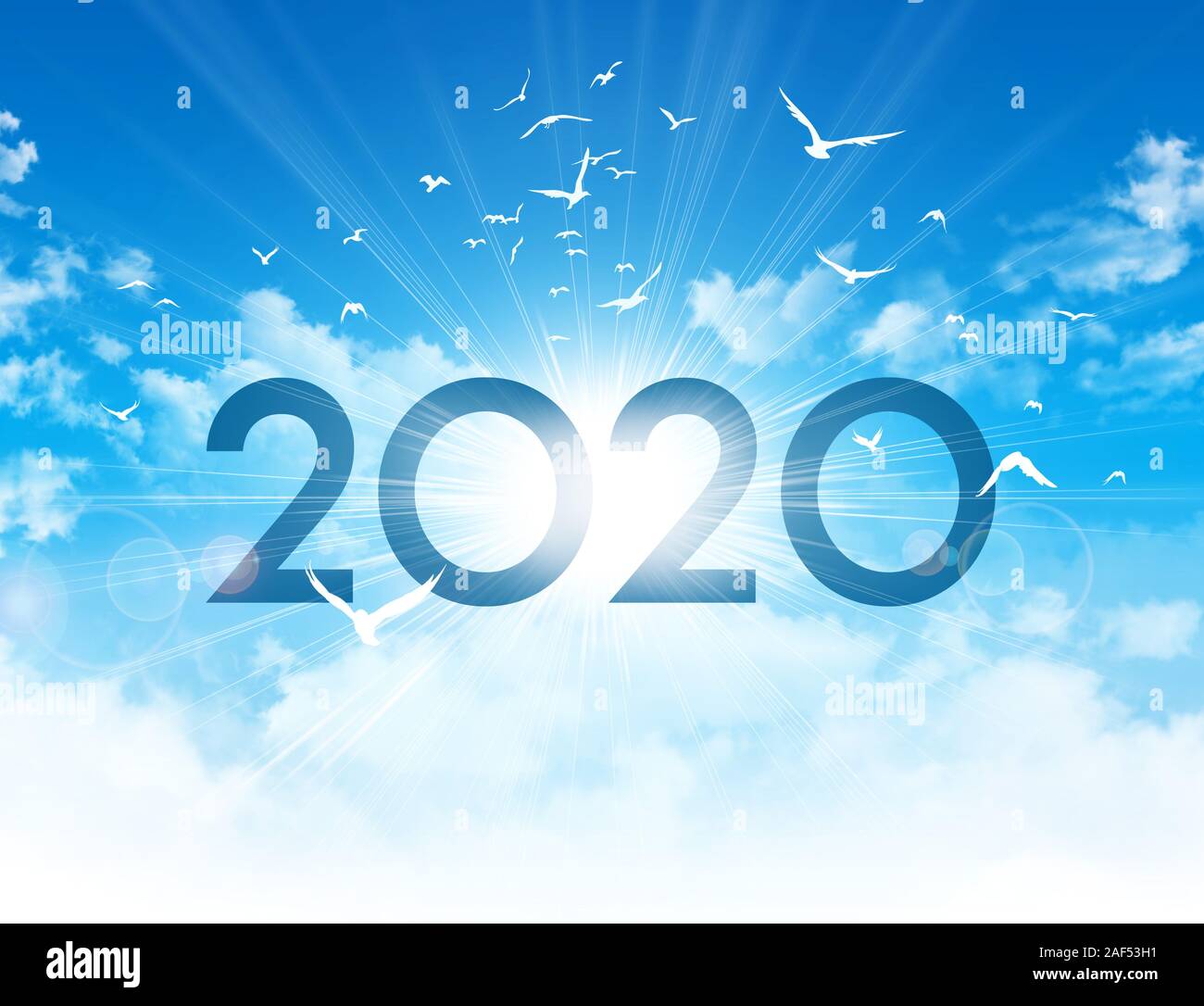Neues Jahr 2020 Datum Nummer, hoch in den blauen Himmel mit den Sonnenaufgang und Vögel Flug Stockfoto