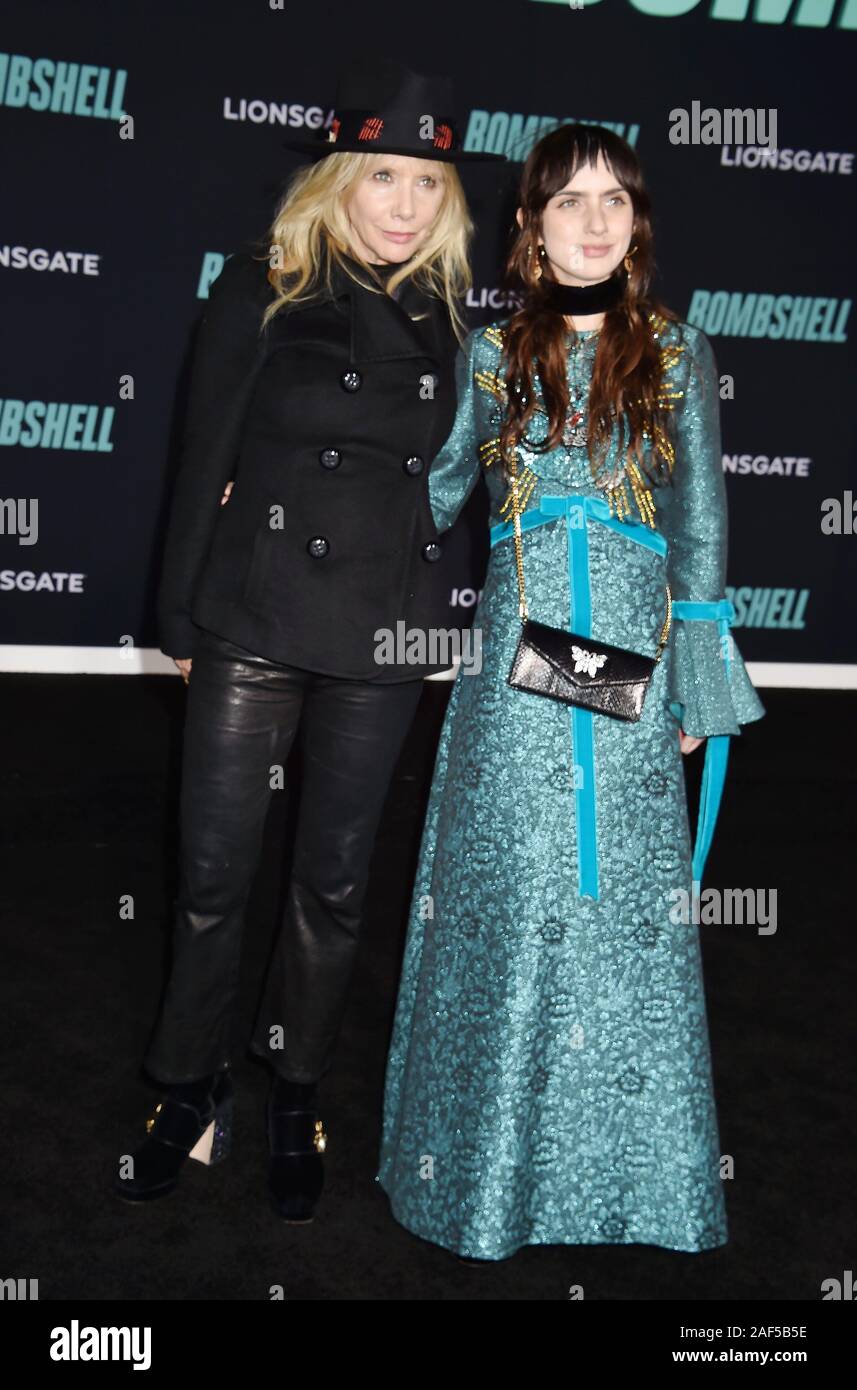 WESTWOOD, CA - 10. Dezember: Rosanna Arquette (L) und Zoë Bleu Sidel eine spezielle Siebung der Liongate's 'Bombe' teilnehmen im Regency Dorf Theater am Dezember 10, 2019 in Westwood, Kalifornien. Stockfoto
