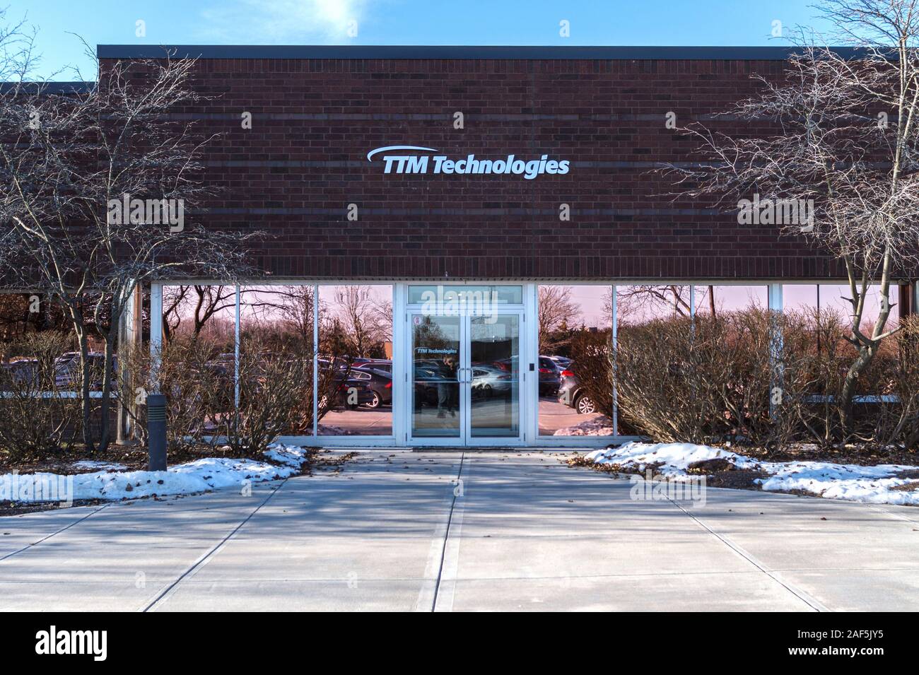 In Syracuse, New York - Dec 12, 2019: Ansicht der TTM Technologies Company Eingang, Es ist ein weltweit führender Leiterplattenhersteller mit Stockfoto