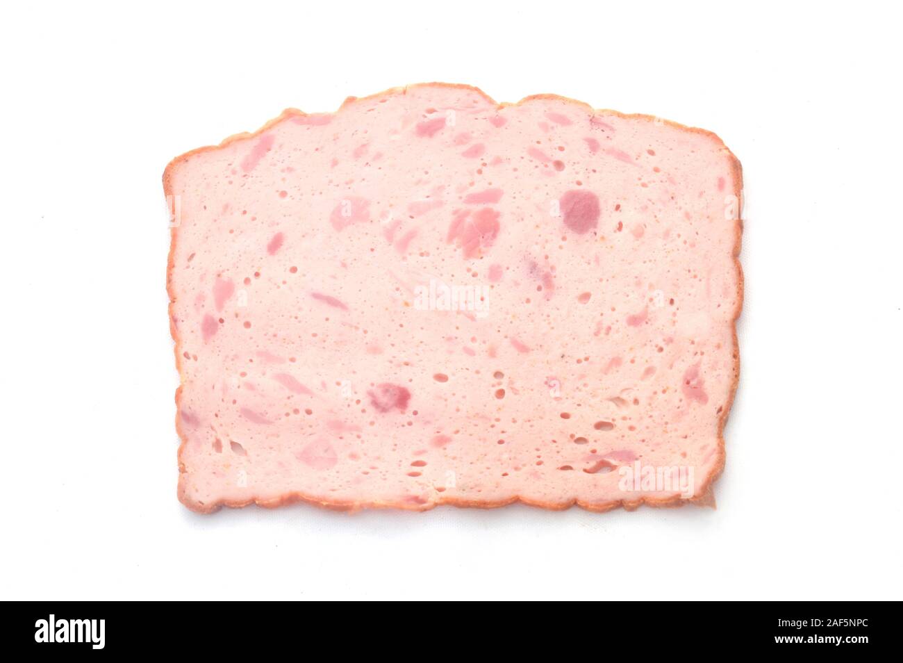 Bayerische Leberkaese isoliert auf weißem Stockfoto