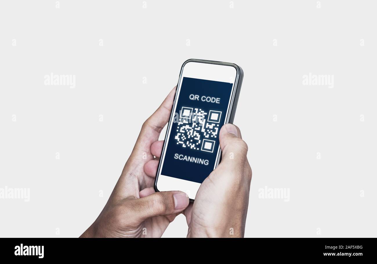 QR-Code scannen Zahlung und überprüfung. Hand mit smart phone QR-Code scannen Stockfoto