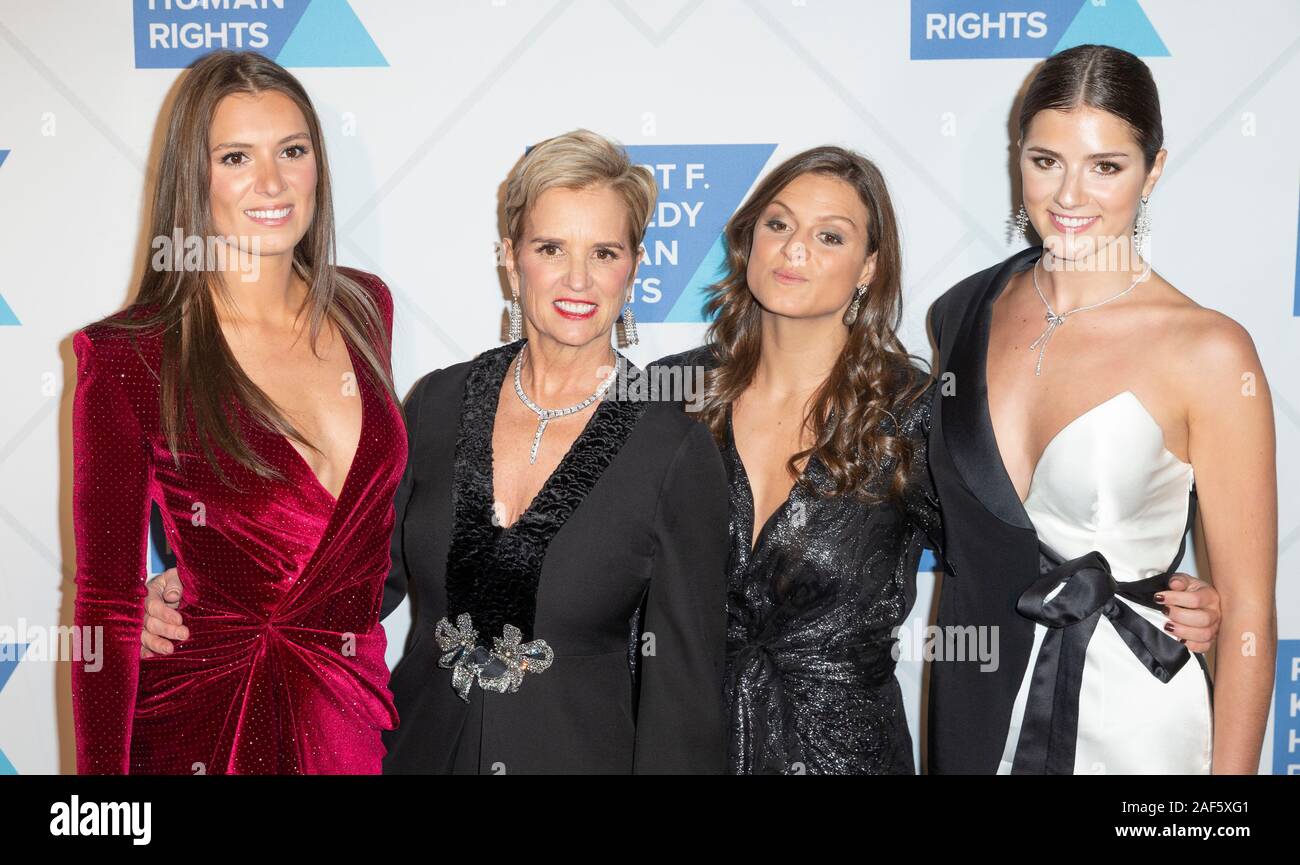 New York, NY - Dezember 12, 2019: Mariah Kennedy Cuomo, Kerry Kennedy, Cara Cuomo und Michaela Cuomo die 2019 RFK Welligkeit der Hoffnung Auszeichnungen an New York Hilton in Midtown Stockfoto