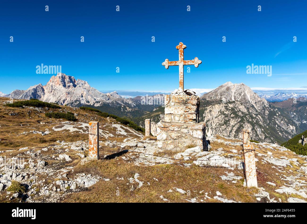 Kriegerdenkmal auf dem Monte Piana, Dolomiten Stockfoto