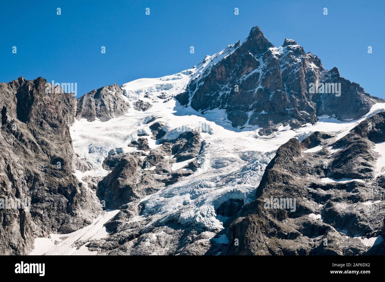 La Meije massiv mit La Meije Gipfel (3984m) im Nationalpark Ecrins, Hautes-Alpes (05), Provence-Alpes-Cote d'Azur, Frankreich Stockfoto