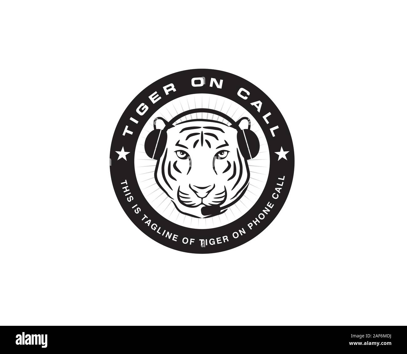 Tiger Kopf mit Kopfhörer auf den Ohren und Mikrofon in den Mund als Customer Services Operator Stock Vektor