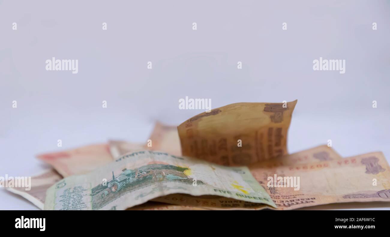 Nahaufnahme der Marke neue Bunte indische Währung Banknoten zu 5, 10, 20 Rubine Stockfoto