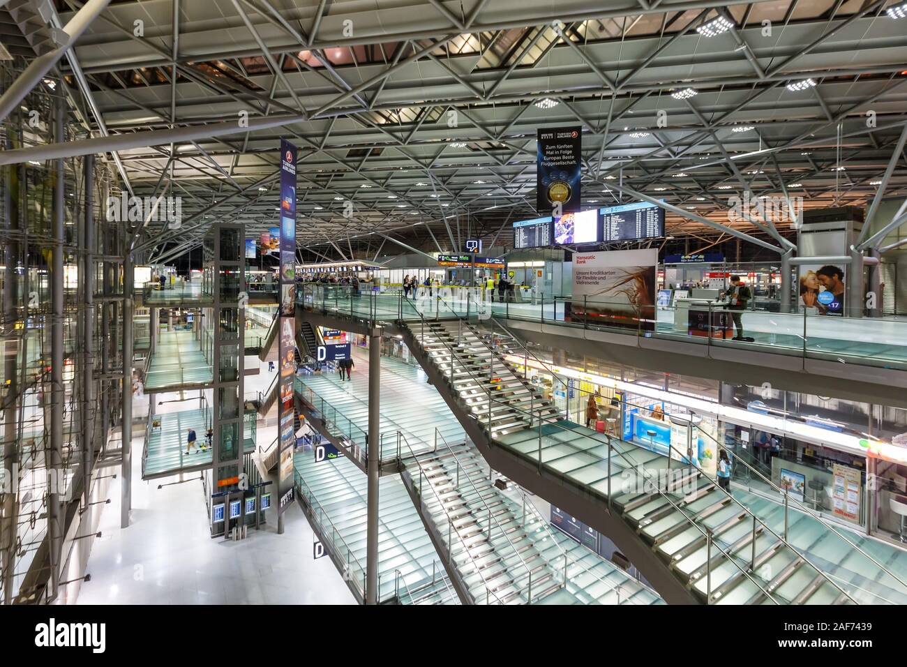 Köln, Deutschland - 2 November, 2019: Terminal 2 am Flughafen Köln/Bonn (CGN) in Deutschland. | Verwendung weltweit Stockfoto