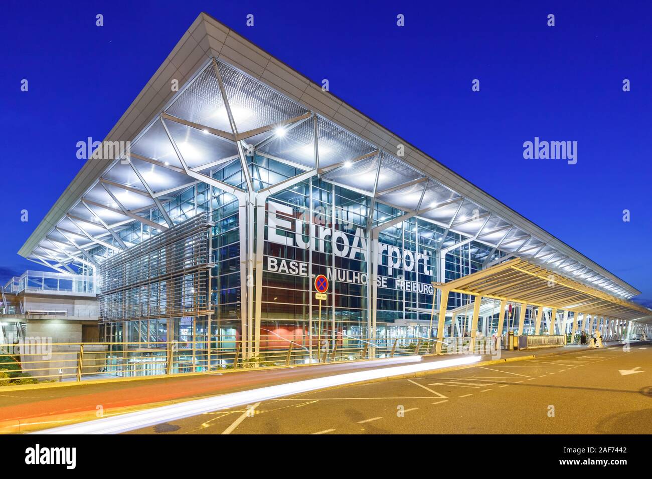 Mulhouse, Frankreich - 31. August 2019: Terminal von Basel Mulhouse Airport (EAP) in Frankreich. | Verwendung weltweit Stockfoto