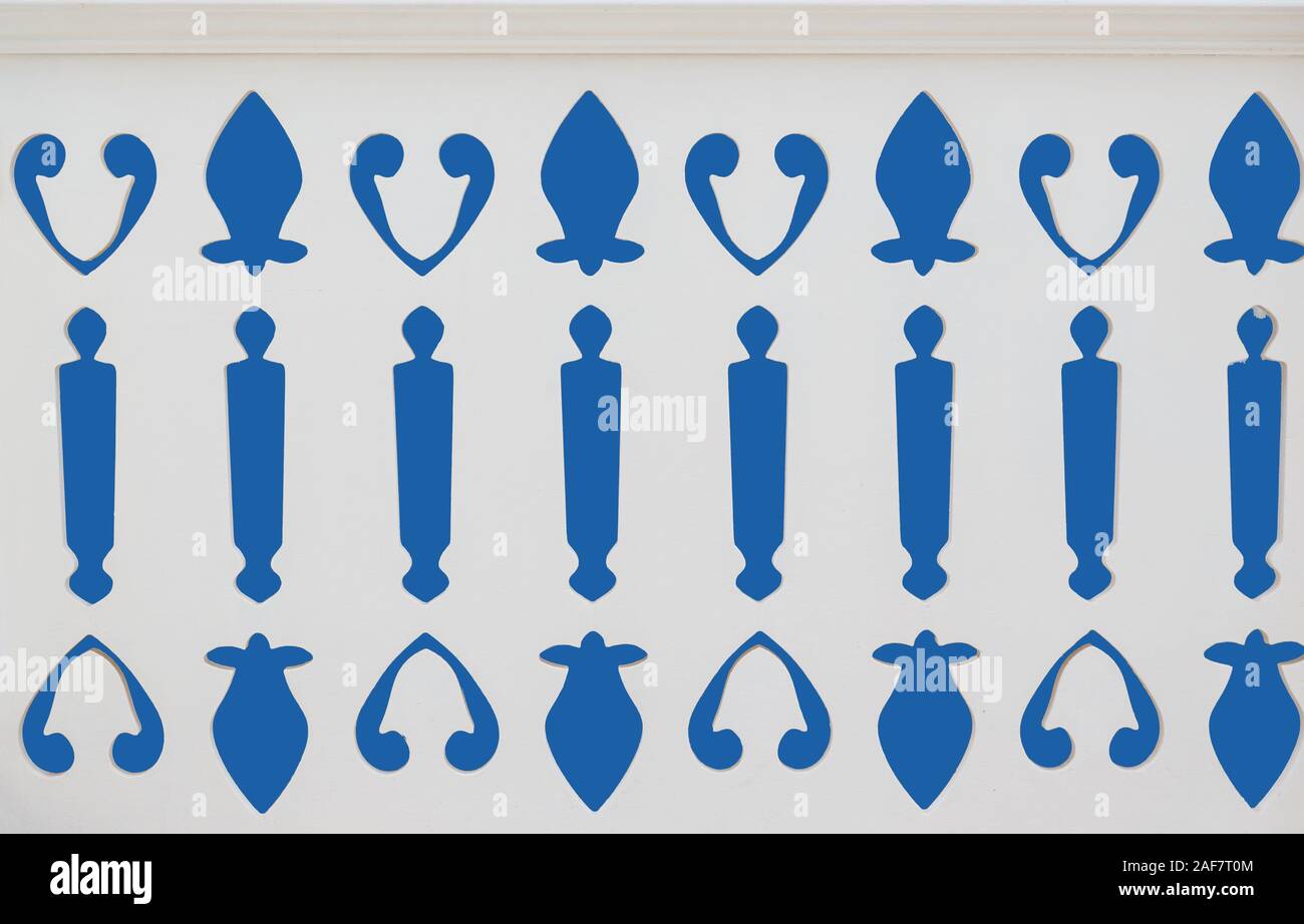 Hand Made türkische Zaun Einrichtung isoliert auf Blau Stockfoto