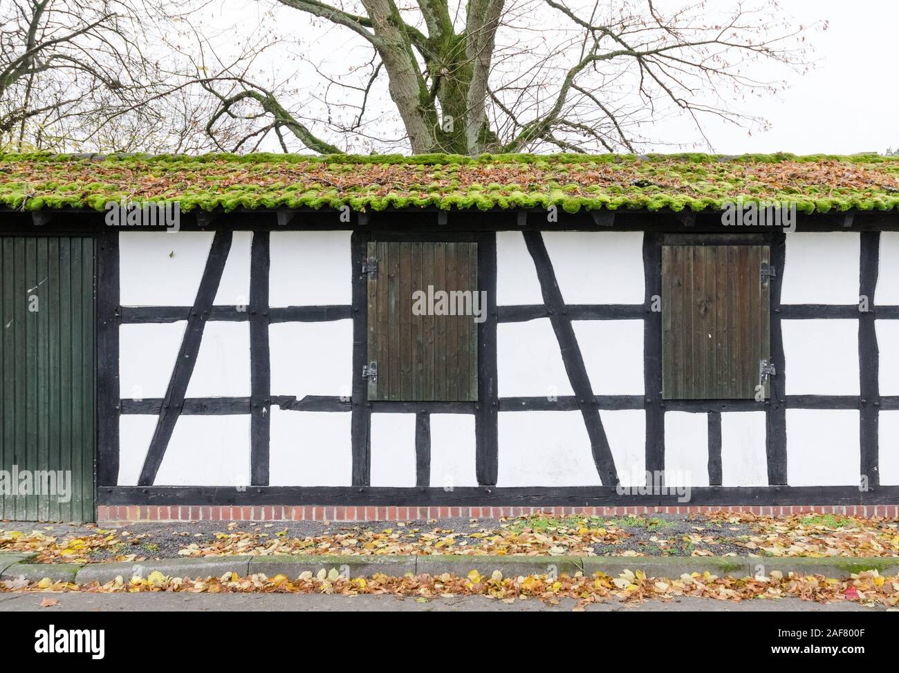 Truss Gebäude in der Landschaft in Deutschland, Westeuropa Stockfoto