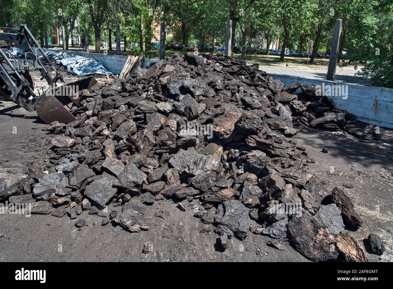Kohle in einem Lager, dass es Käufer für Home Heizung. Stockfoto