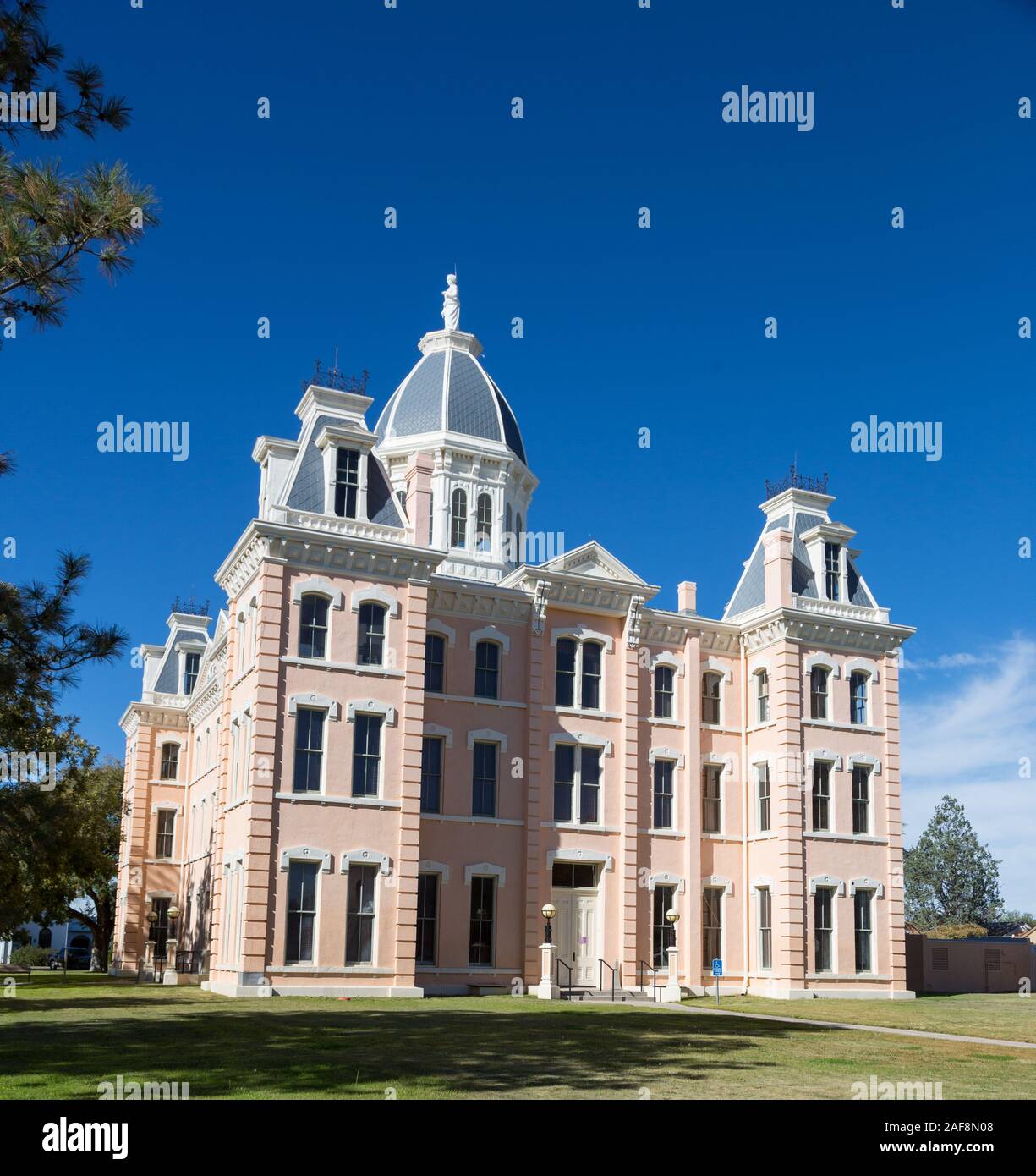 Marfa, Texas. Presidio County Court House, erbaut 1886, restauriert 2001. Stockfoto