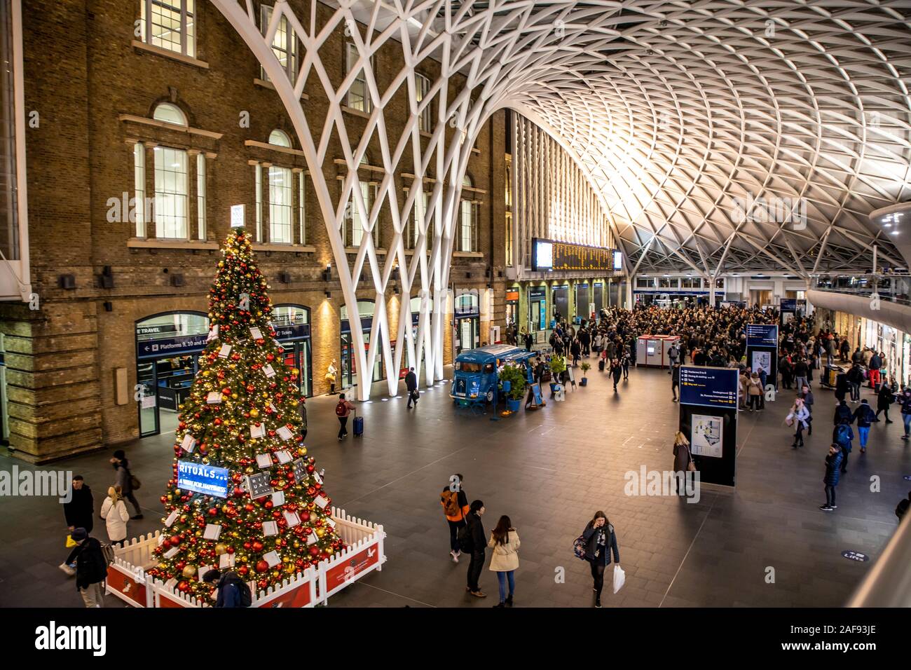 Kings Cross Station, Halle, London, Vereinigtes Königreich, Stockfoto