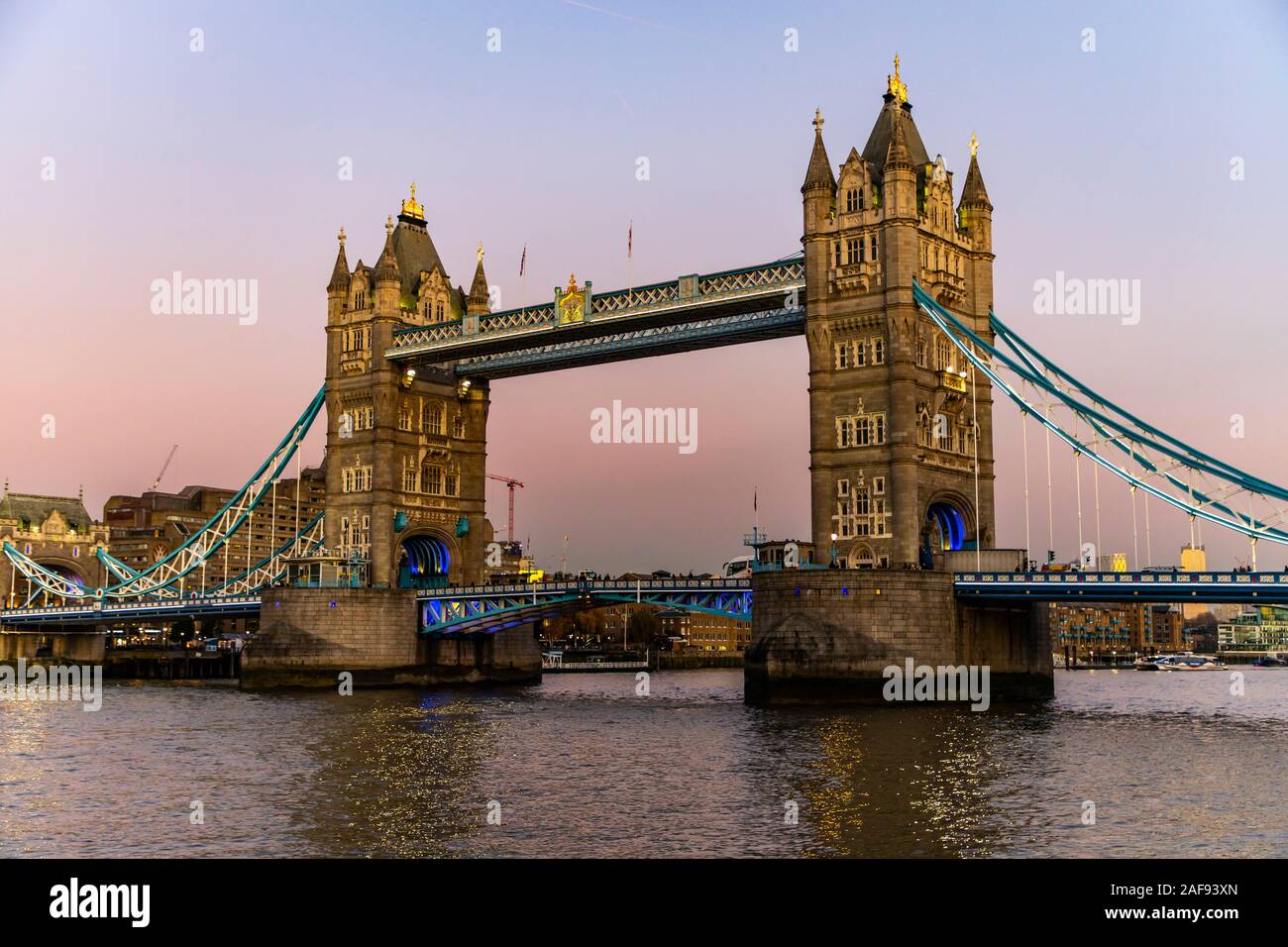 Die Tower Bridge, Themse, London, Vereinigtes Königreich, Stockfoto