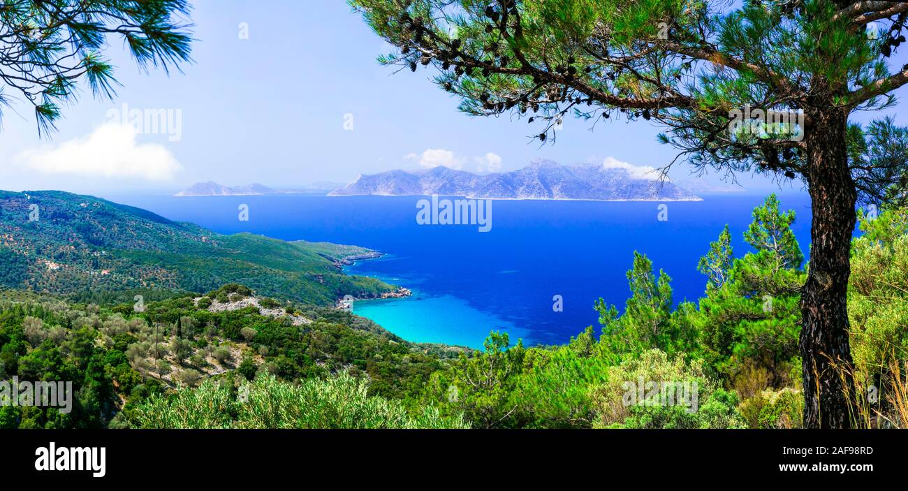 Wunderschöne Insel Samos, Ansicht mit Strand Psili Ammos, Griechenland. Stockfoto