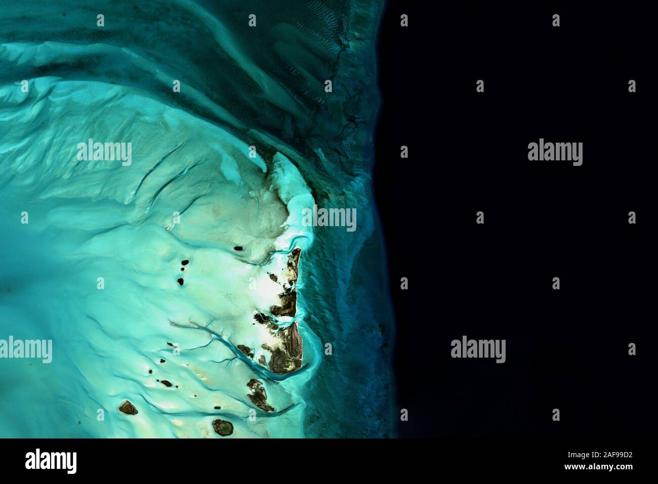 Unterwasser Strukturen des Meeresbodens in der Nähe der Bahamas in der Karibik - enthält geänderte Copernicus Sentinel Data (2019) Stockfoto