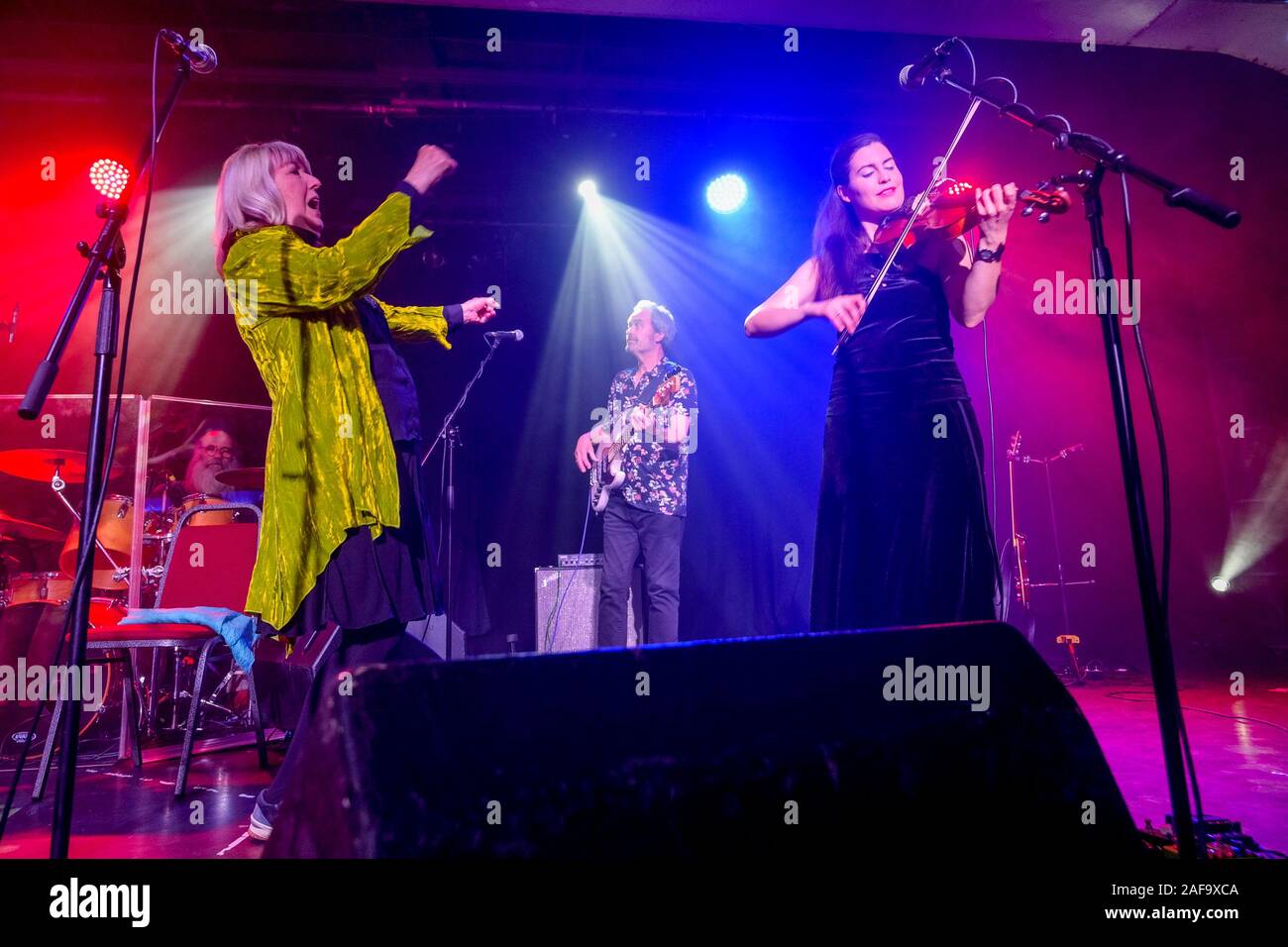 Steeleye Span, British Folk Gruppe im Konzert, Skegness, England. Stockfoto