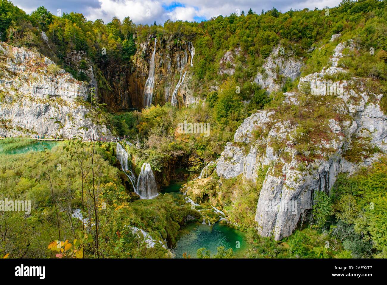 Grosser Wasserfall Sastavci und Wasserfälle im Nationalpark Plitvicer Seen (Plitvicka jezera), Kroatien Stockfoto