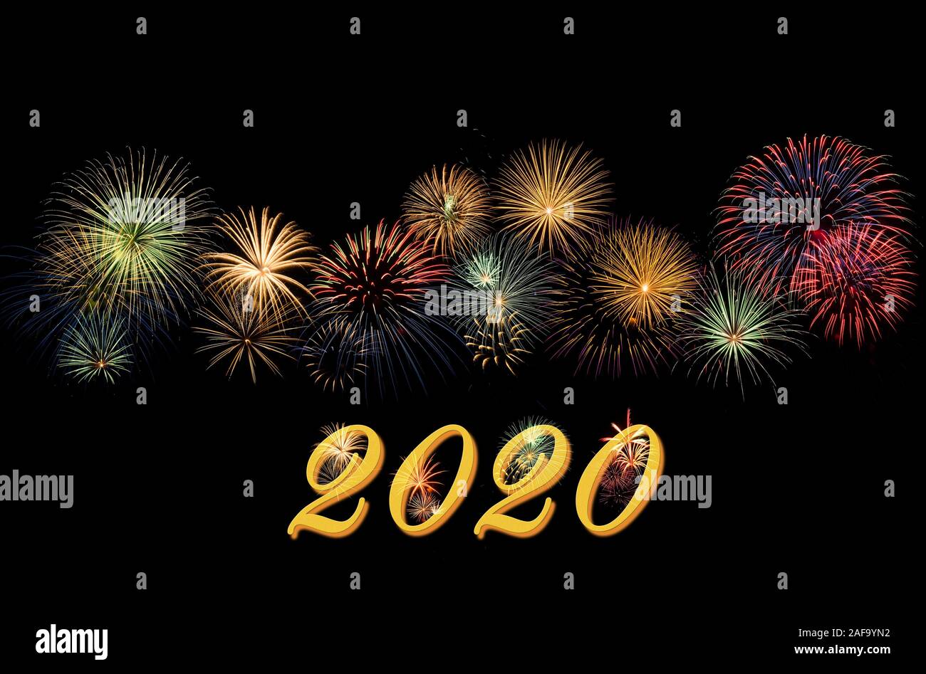 Festliches Feuerwerk für ein glückliches Neues Jahr 2020 wünscht Stockfoto