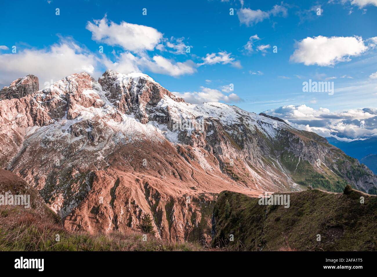 Luftaufnahme von Passo Giau in Dolomiten, Italien Stockfoto